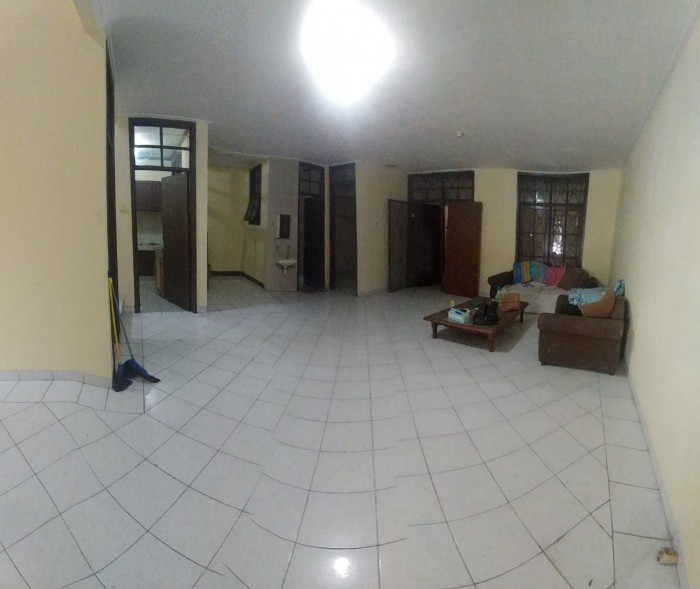 Rumah disewakan di Beverly Lippo Cikarang